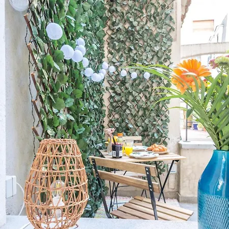 Charming With Terrace Near Eiffel Tower Apartment Paris