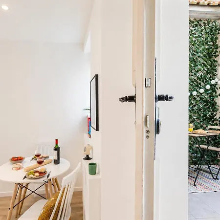 Charming With Terrace Near Eiffel Tower Apartamento *