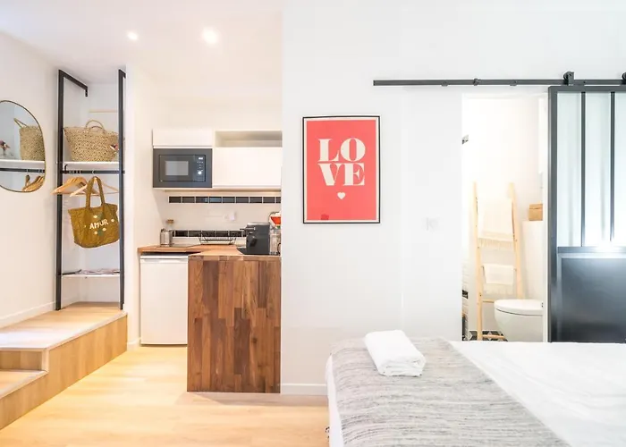 Eiffel Tower Studio With Terrace And Ac Paris