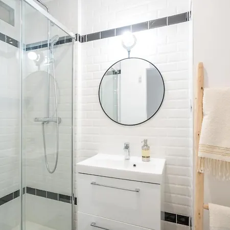 Apartman Terrasse Privee 5 Min To Eiffel Tower