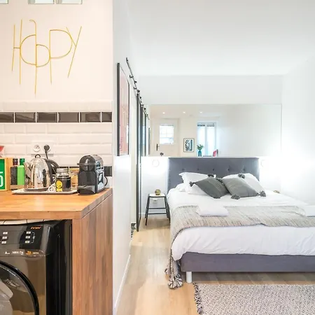 Charming Studio With Terrace Near Eiffel Tower 巴黎