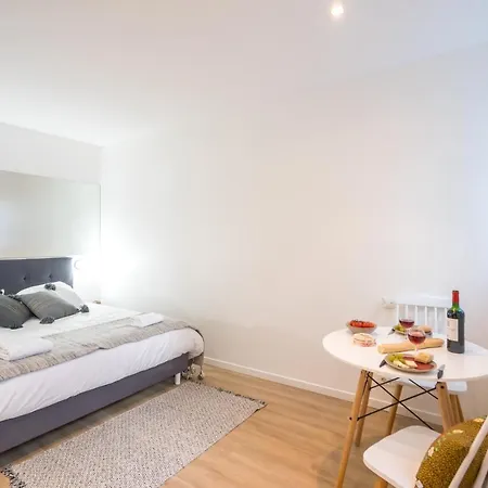 Apartman Terrasse Privee 5 Min To Eiffel Tower *