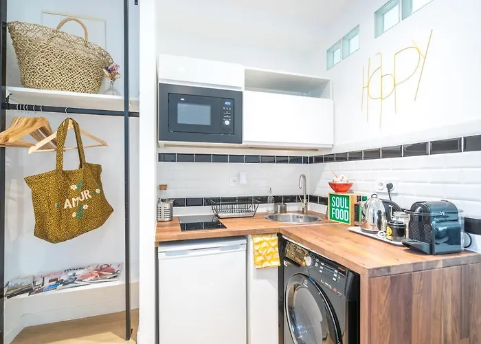 Charming Studio With Terrace Near Eiffel Tower *