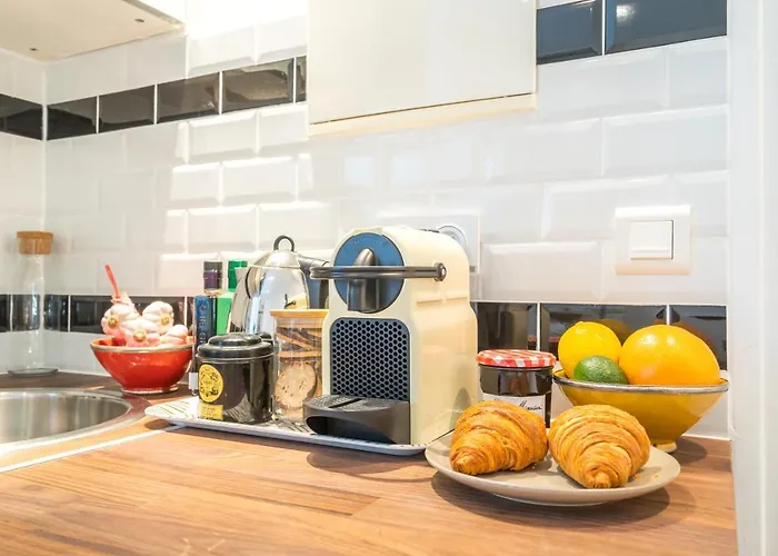 Charming Studio With Terrace Near Eiffel Tower 巴黎