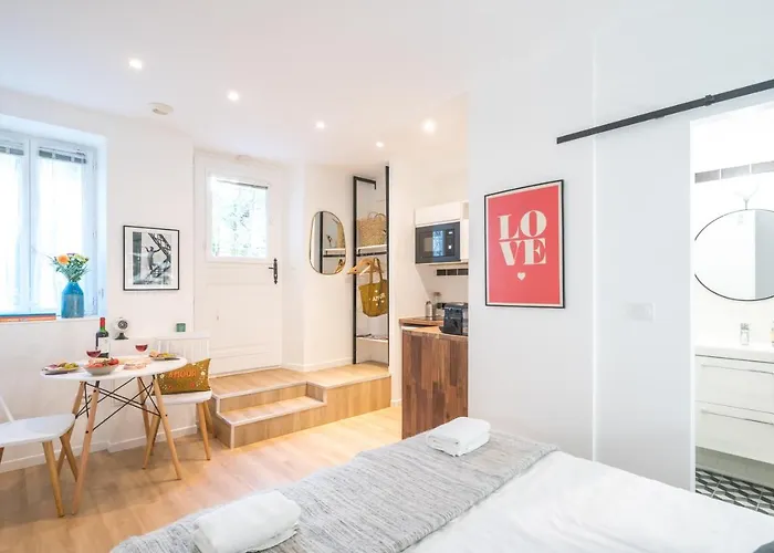 Charming Studio With Terrace Near Eiffel Tower Apartman *